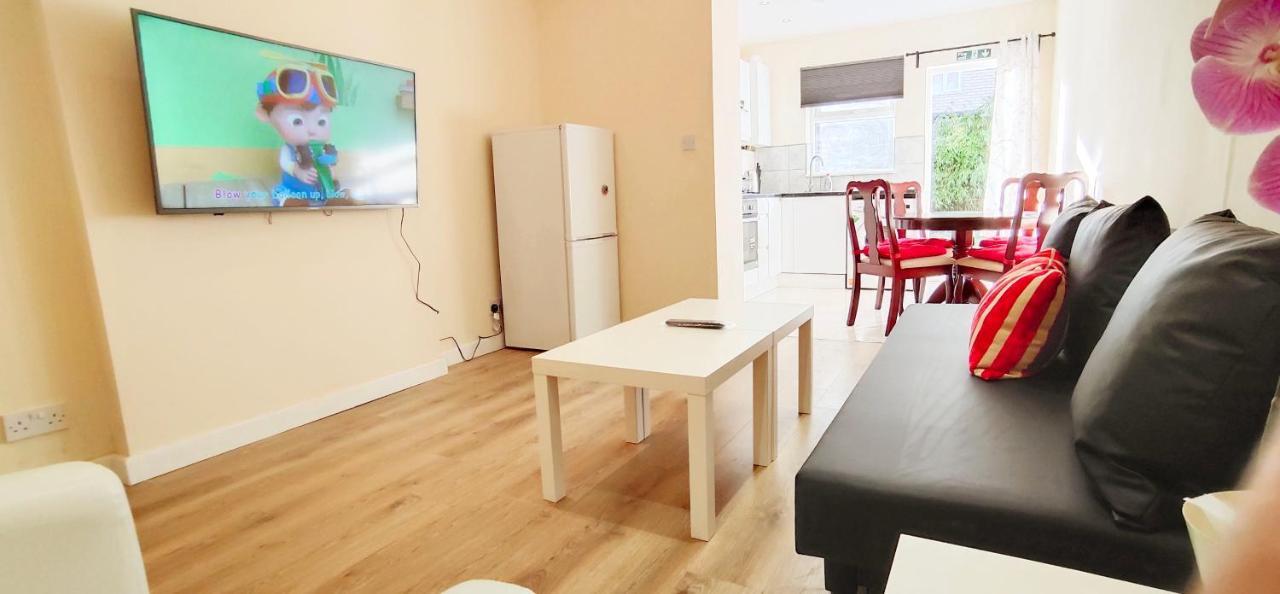 Apple Garden A-2 Apartman London Kültér fotó